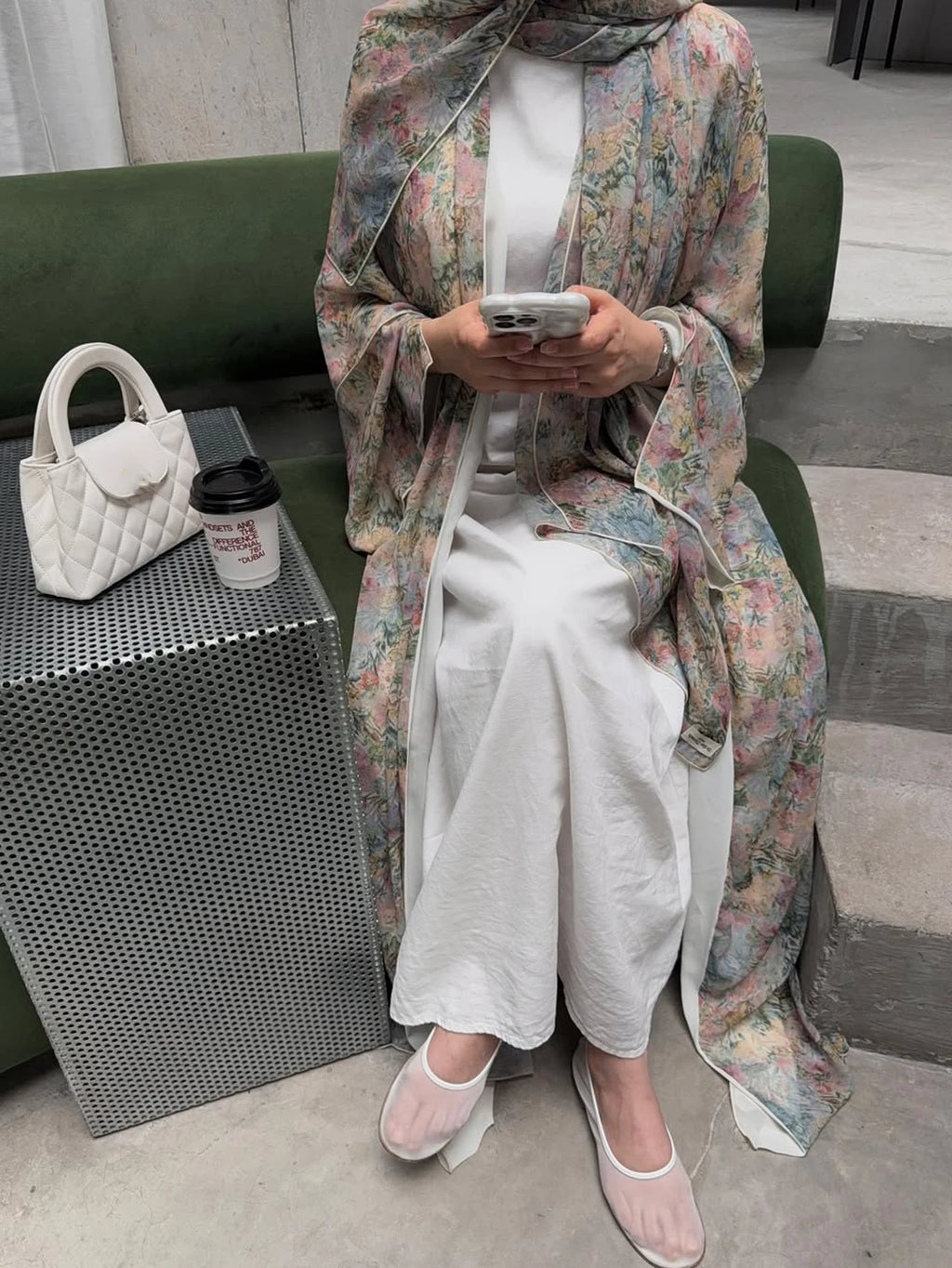 Alternative: Luxury Black Rose Cardigan Abaya (Copy)