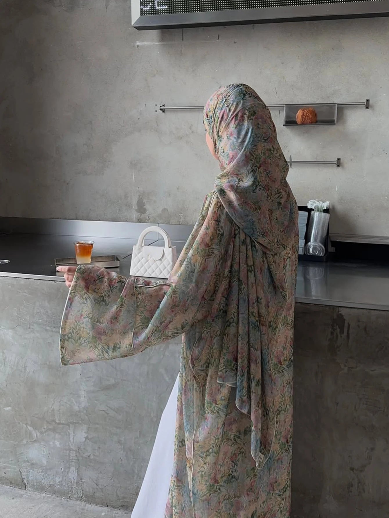 Alternative: Luxury Black Rose Cardigan Abaya (Copy)