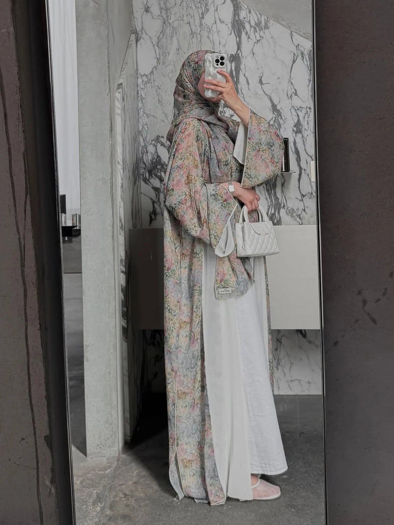 Alternative: Luxury Black Rose Cardigan Abaya (Copy)