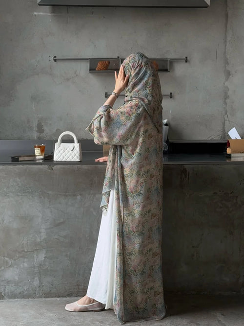 Alternative: Luxury Black Rose Cardigan Abaya (Copy)